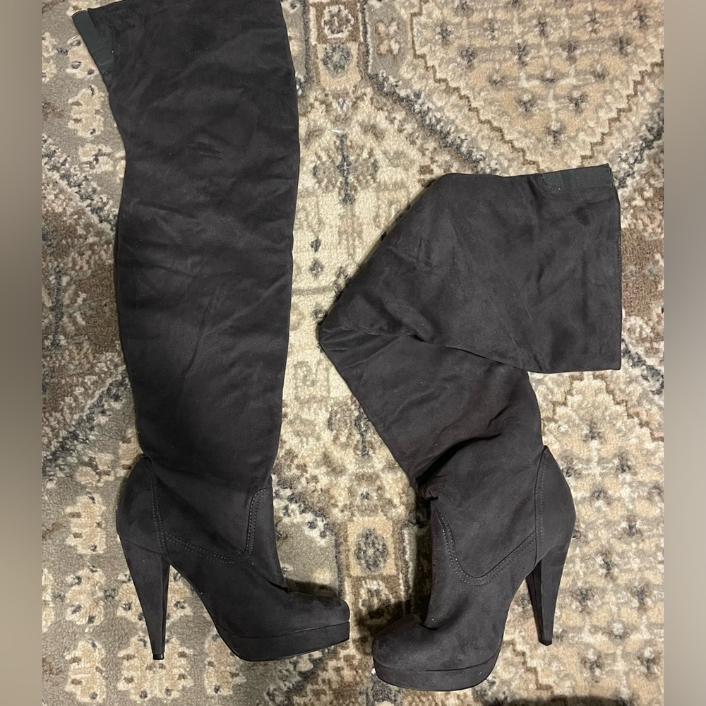 Pleather suede knee high gray boots